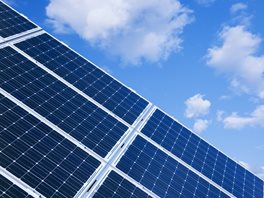 Durchflussregelung in solar produktion